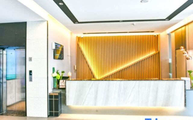Homeinn Selected Hotel (Longkou Huang County Avenue Zhenhua Commercial Building)