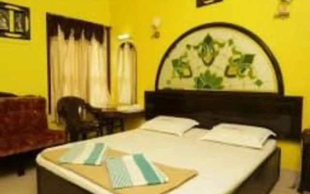 Manickam Tourist Home