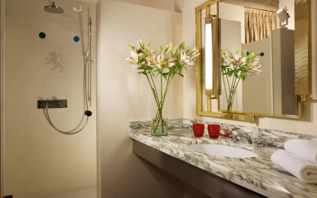 Leone Blu Suites | UNA Esperienze