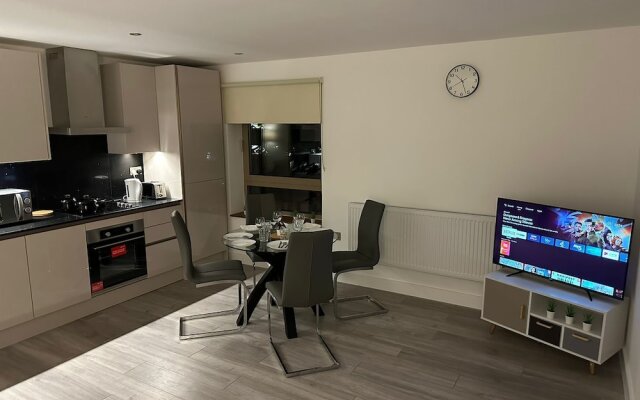 Kensington House by Solitaire Suites