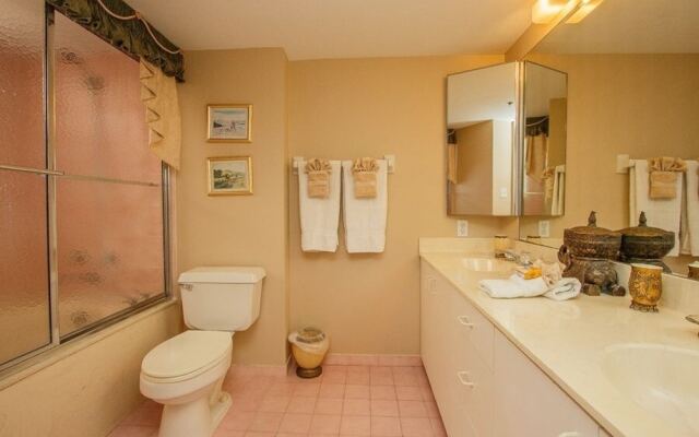 Som 701 - Somerset 3 Bedroom Condo by Redawning