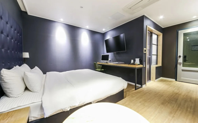 Jinju Brooks Hotel