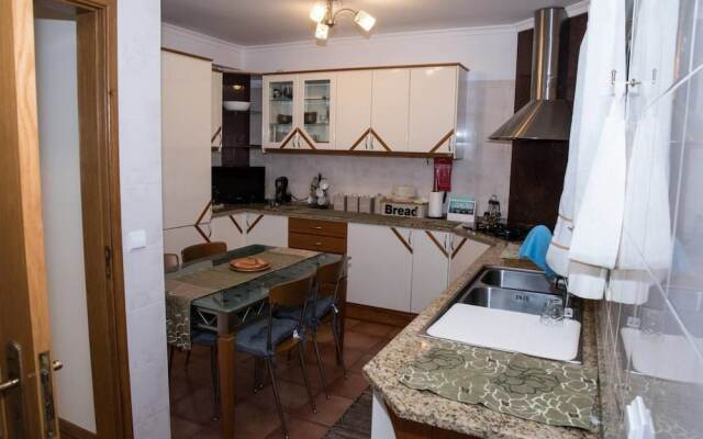 Zizis Place
