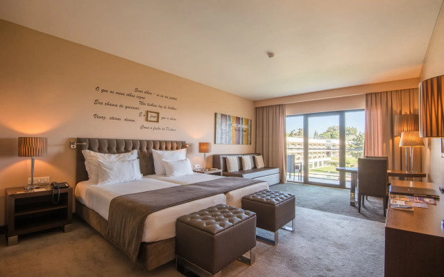 Отель Vila Gale Collection Palacio dos Arcos