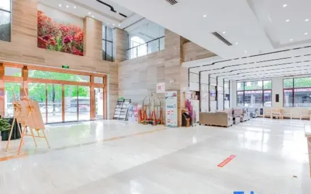 M Hotel (Guiyang Huaxi Park)