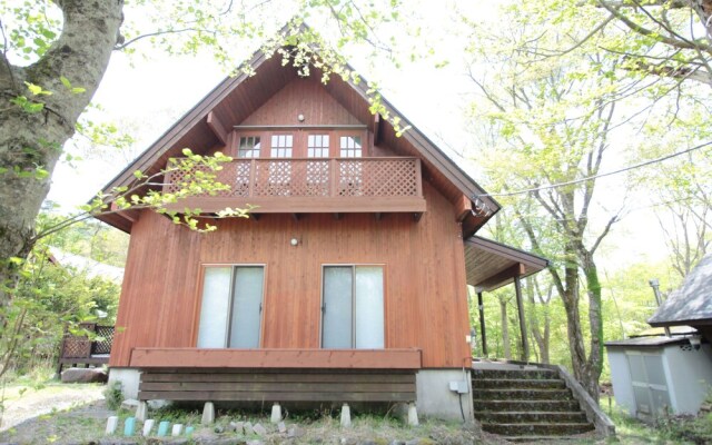 Yamanaka-lake log house HS2