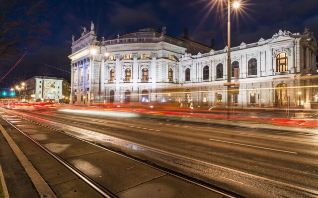 Palais Rathaus by Welcome2Vienna