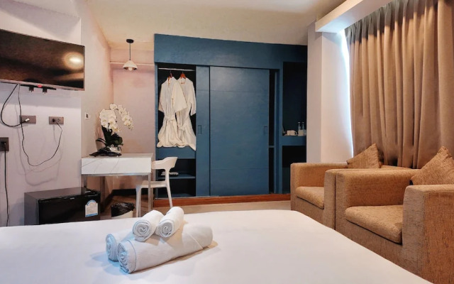 Chaba Inn Srinakarin