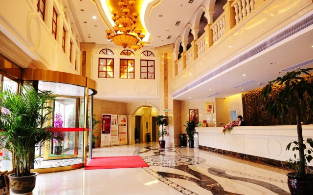Vienna International Hotel Shanghai Disneyland Tour Shop – Lobby – Shanghai