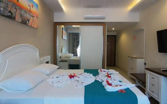 Polaris Hayat Motel