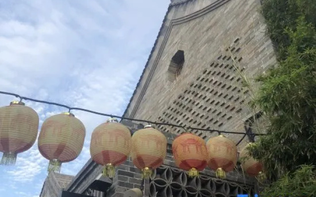 Luoyi Mansion