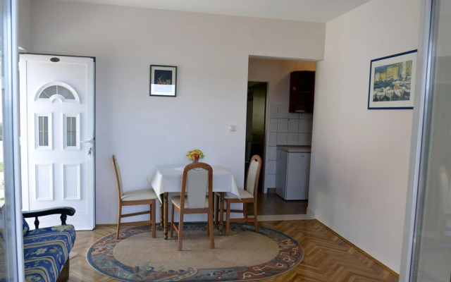 Zdravko - Comfortable & Close to the sea - A4