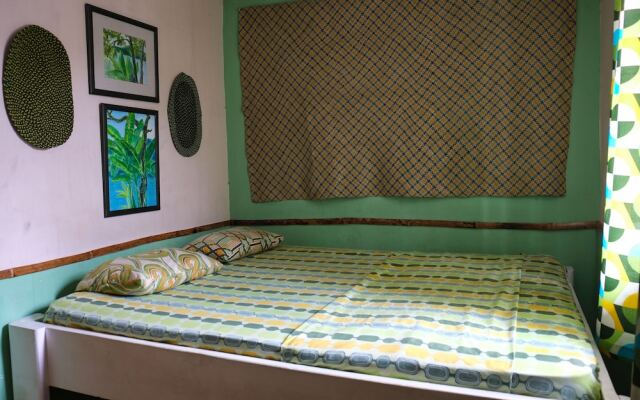 Humble Hut Hostel