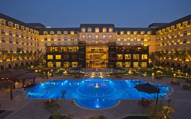 Renaissance Cairo Mirage City Hotel