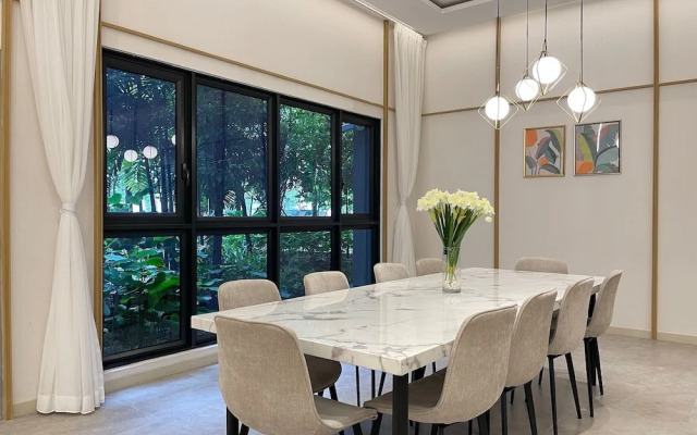 Agile Residence TRX by Isabella