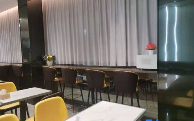 Starway Hotel Linhai Duqiao Baolong Square