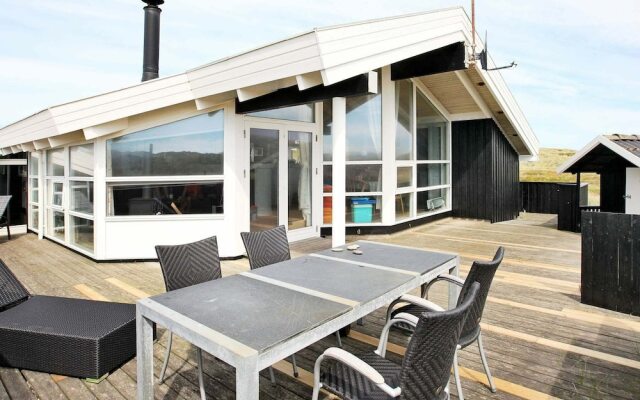 Cozy Holiday Home in RingkÃ¸bing near Fishing