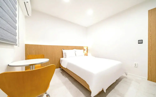hotel77