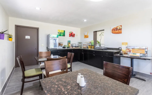 Executive Inn Farmington