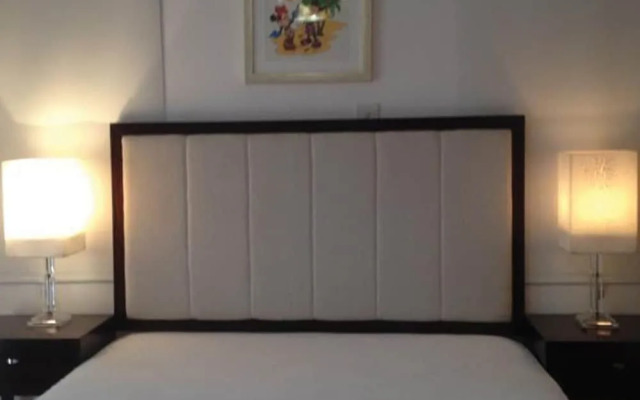 Lania Royal Oak Villa