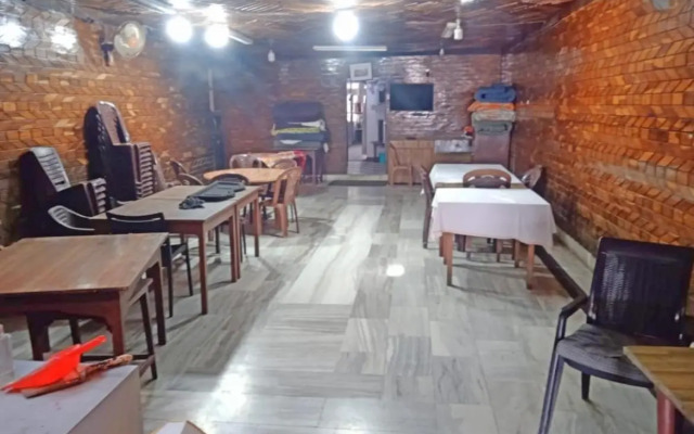 Hotel Walnut Grove