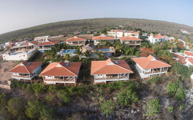 Bonaire Luxury Suites by VRHost