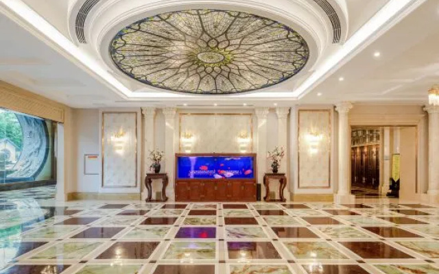 Chengdu Jinsha Gladden Hotel (Kuanzhai Alley Southwest University of Finance and Economics) – Hotel Rooms – Chengdu