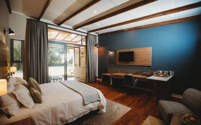 The 5 Sandalwood Lodge is Situated in Mount Pleasant - 2019