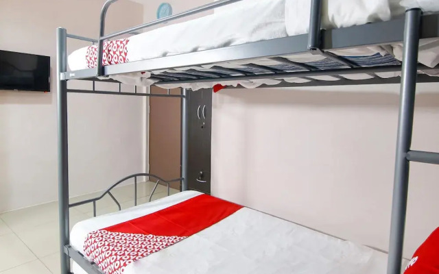 OYO 766 Ichehan Apartments