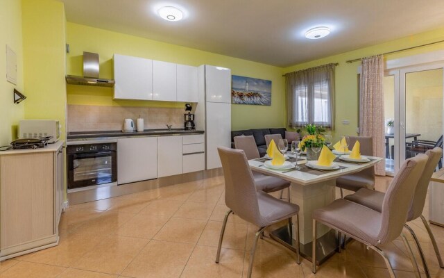 Amazing Apartment in Medulin With Wifi and 3 Bedrooms
