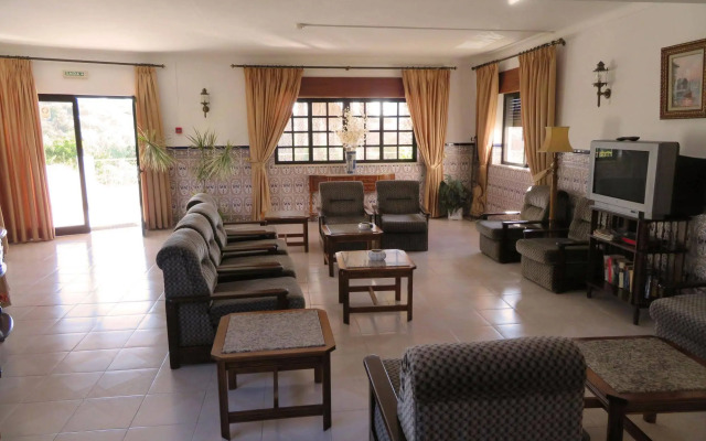 Hotel Alcaide