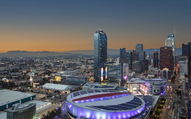 AC Hotel Downtown Los Angeles, a Marriott Hotel