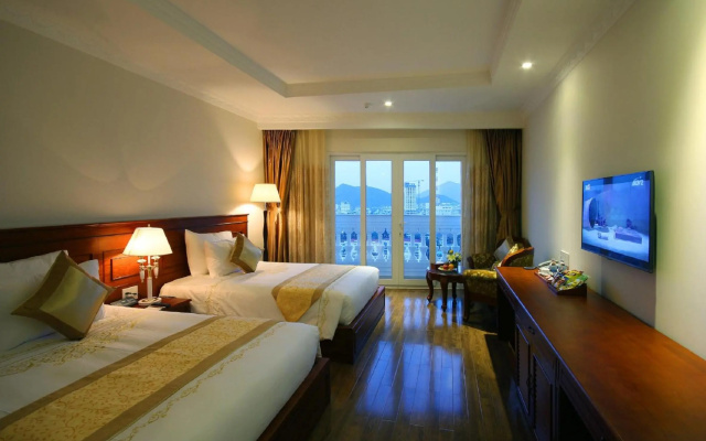 Nha Trang Palace Hotel – Guest Rooms – Nha Trang