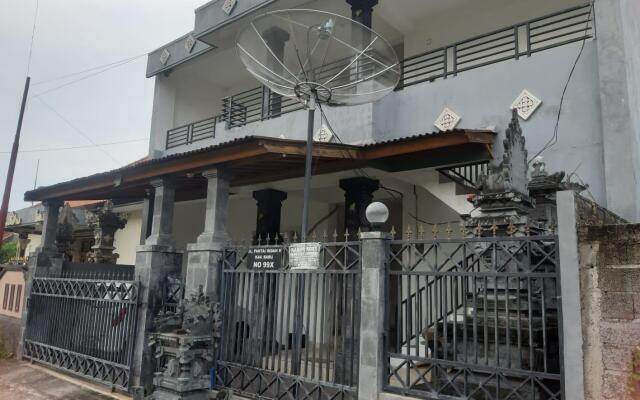 OYO 90810 Ravaya Homestay