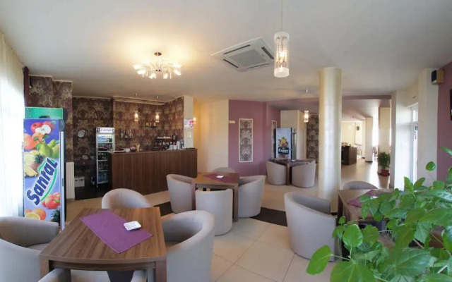 Hotel Liliacul