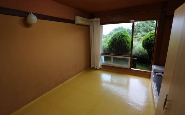 Gomangnan Dol Pension