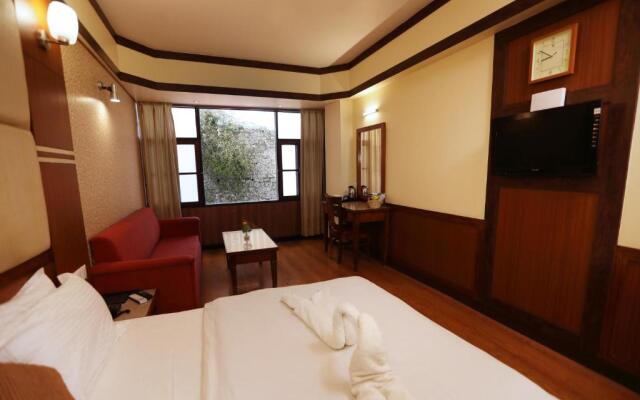 Hotel Vishnu Palace