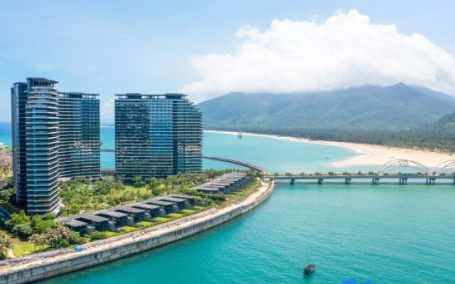 Wanning Sun Moon Bay Sea View Time Hotel