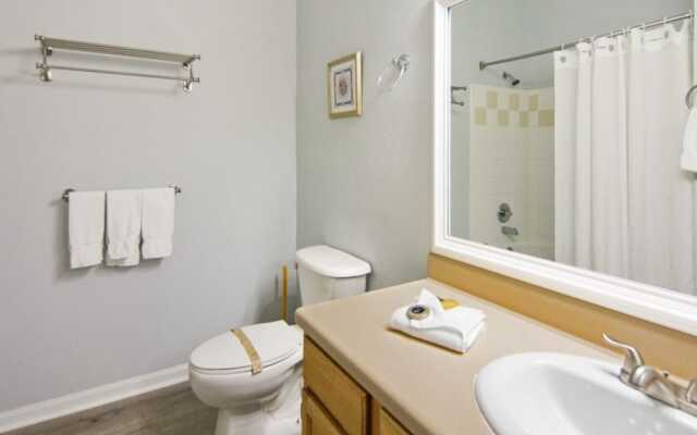 Runaway Beach 3004 B12.202