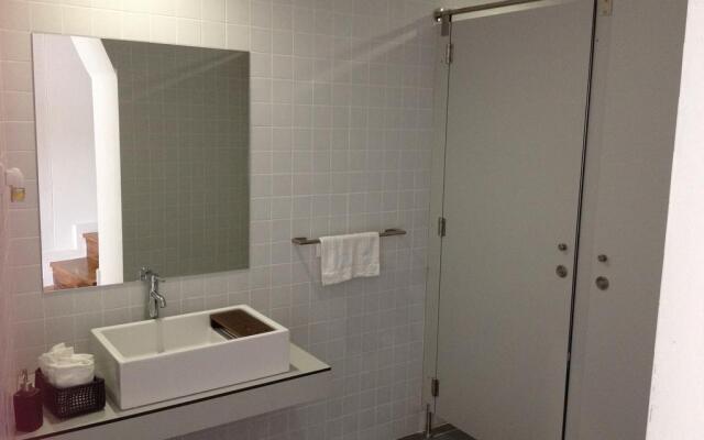 Airporto Hostel