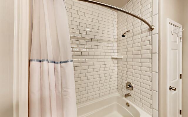 Serene #302 - 2 Br Condo