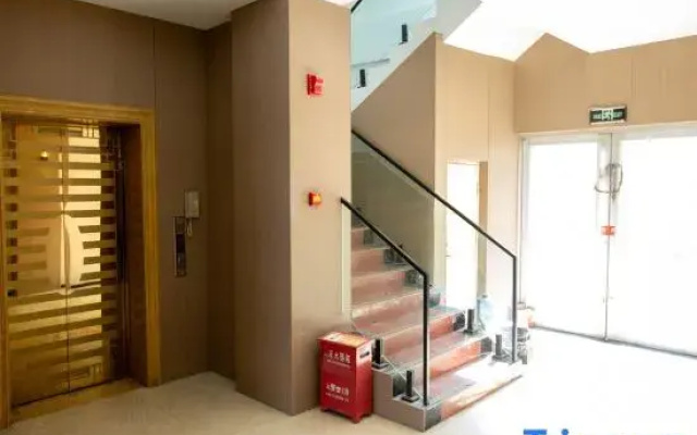 Platinum Holiday Hotel