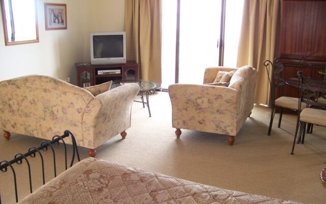 Anchorage Seafront Hotel