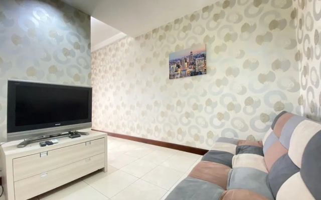 Private Spacious Executive Studio Room At Majesty Apartment Bandung