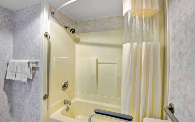 Days Inn by Wyndham Galloway / Atlantic City Area