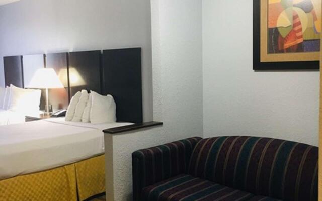 Best Western Plus Universal Inn