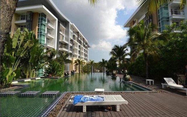 The Royal Place Service Apartments