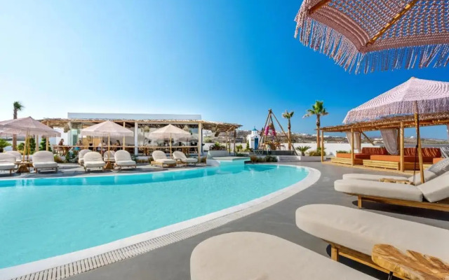 Amethyst Luxury Suites - Oia Family Suite