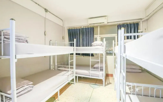 Bangkok Hub Hostel