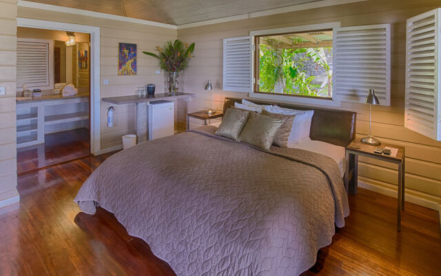 Pagua Bay House Oceanfront Cabanas